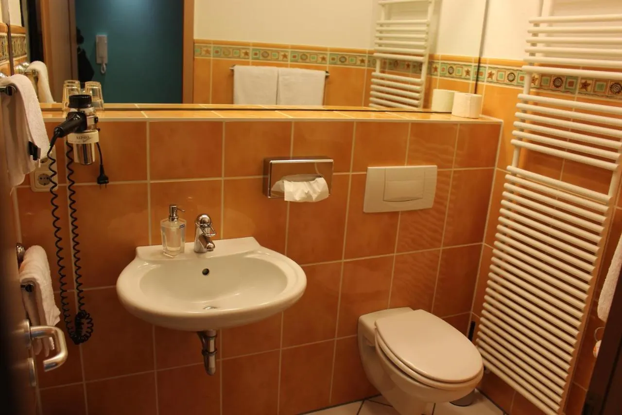 ** Aparthotel I.M.Apartments 42 M² Fuer 2 Personen Dusseldorf Germany